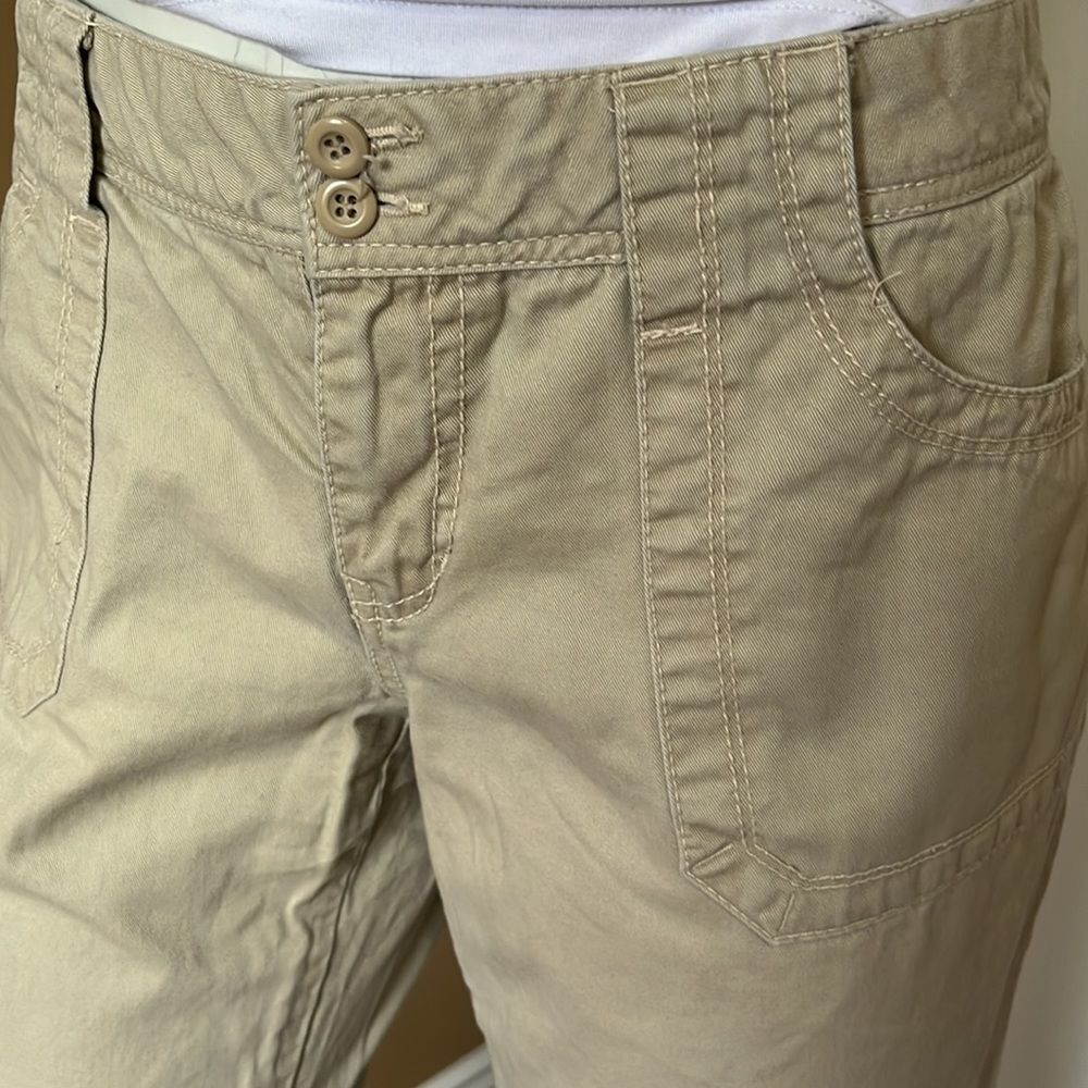 Low waist, size 13/14 but 12 is more true size - Picture 4 of 16